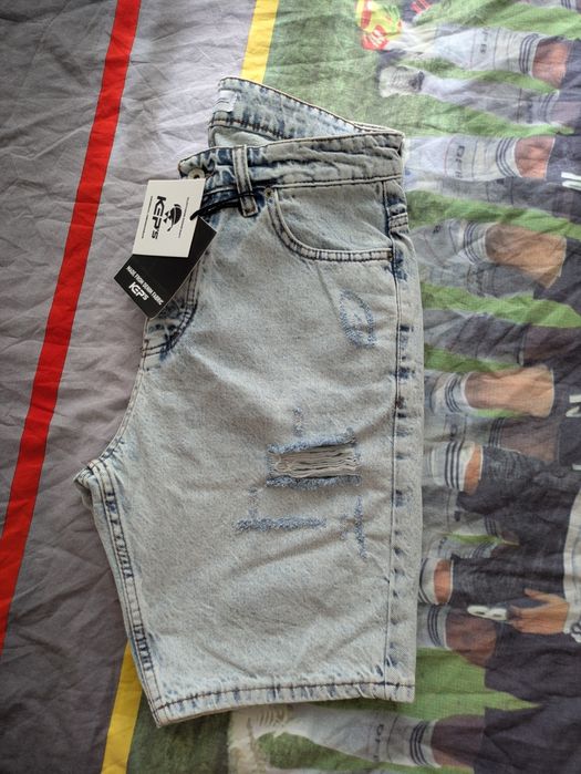 Blugi scurti bărbați 32