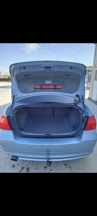 BMW Seria 3 2009 — imagine 4