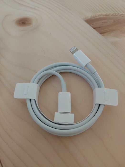 iPhone SE 128GB 2020 комплект