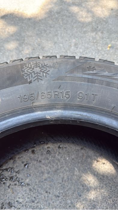 Продам шины в отличном состояние
