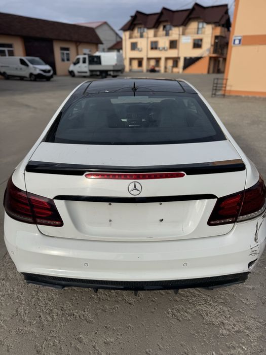 Bara spoiler Mercedes e-class w207 coupe AMG ORIGINALA! Nu
