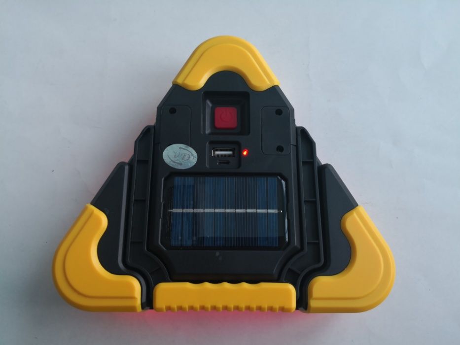 Triunghi reflectorizant 3in1 lanterna, baterie solara, triunghi