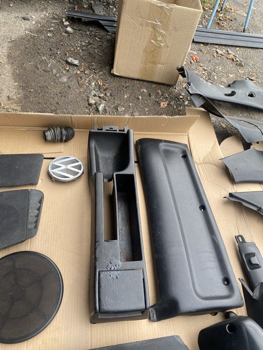 Продам пластик салона, мелочь пассат б4