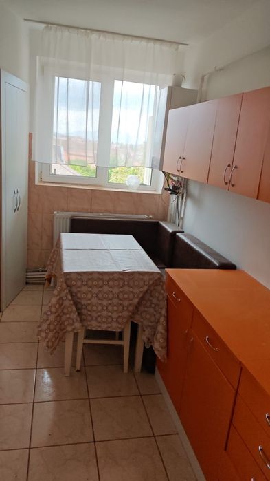 Apartament de închiriat