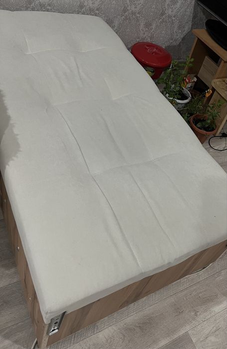 Продам кровать матрас