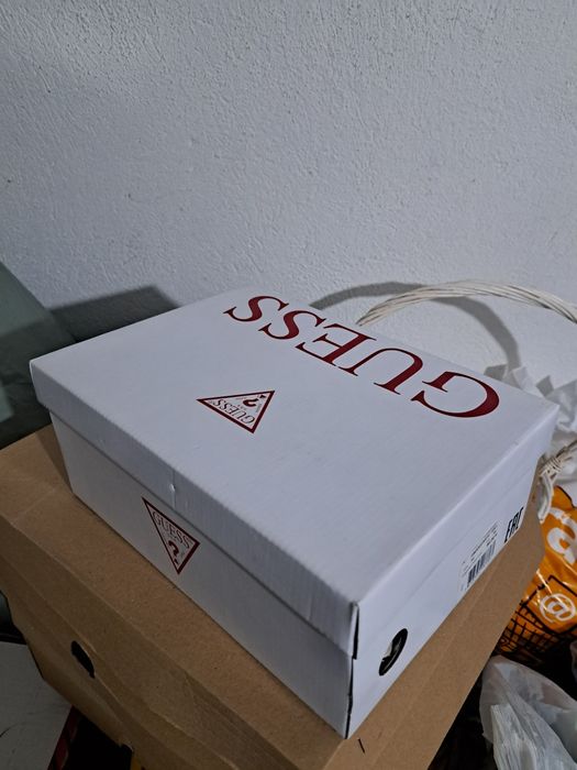 Детски обувки GUESS