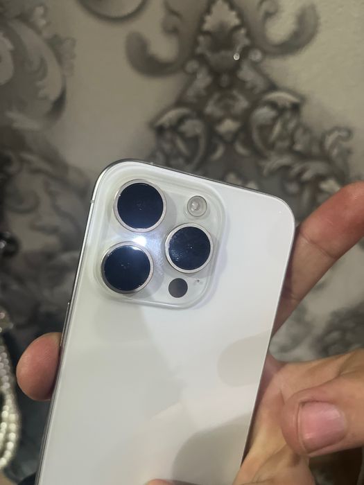 iphone 15 pro ekran alishgan