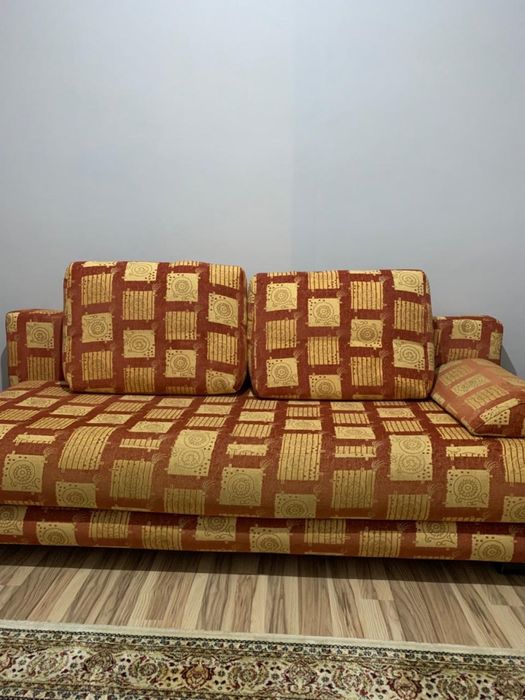 Диван для гостиной