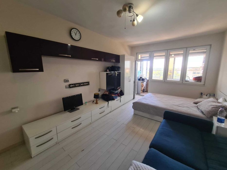 Продава се Двустаен апартамент в Хасково, Възраждане - 65 кв.м за 824 €/кв.м - Снимка #3