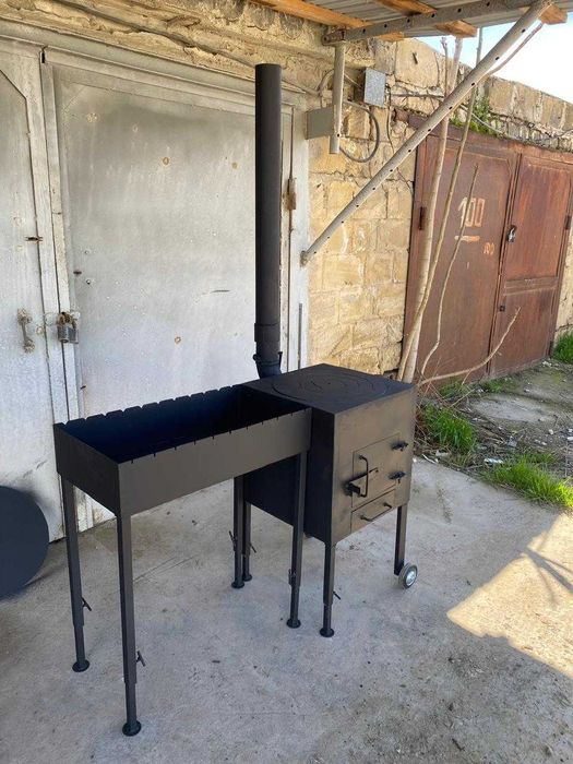 Печка в комплекте с мангалом.