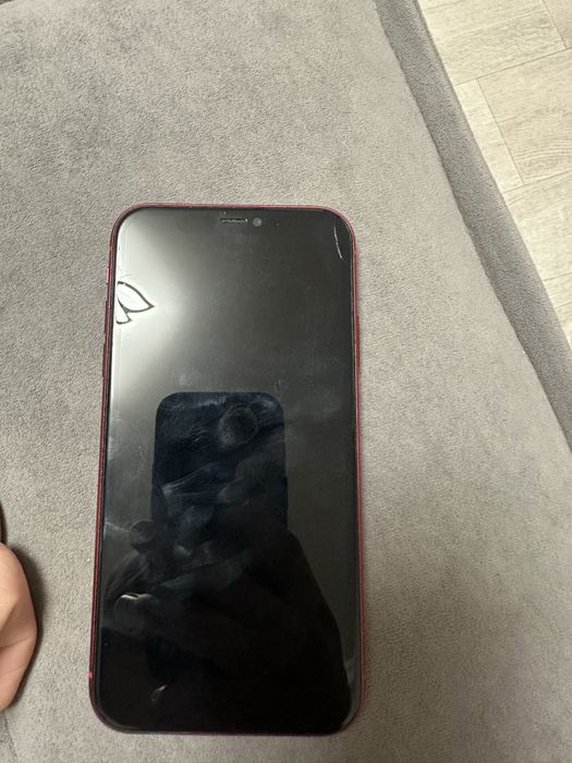 Продам айфон-iphone 11.
