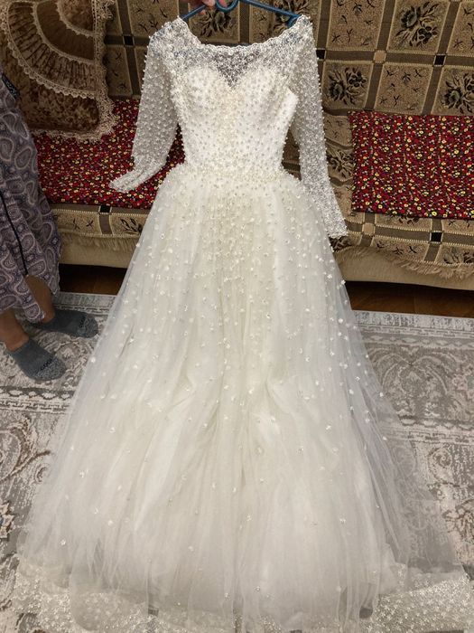 Продам свадебное платья