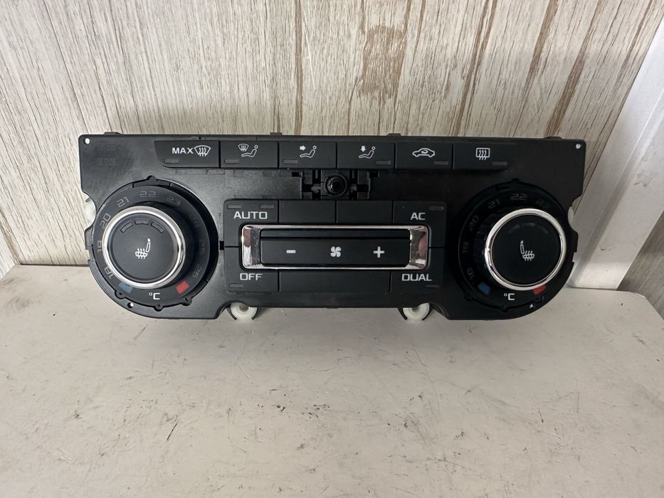 Управление климатроник за Шкода Октавия след 2008г.!