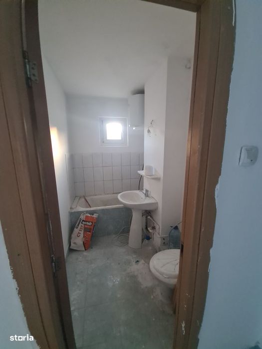 Vand Garsonieră 32m2, bl A6, str Viitorului(lângă Azil)
