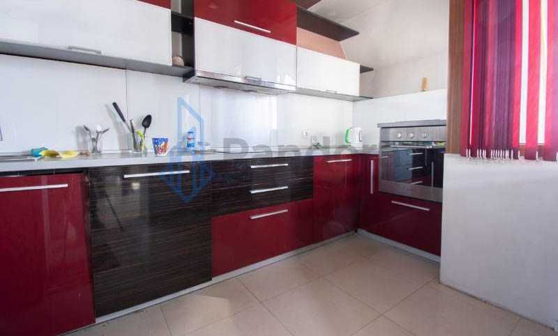 Тристаен апартамент тип мезонет под наем в кв. Бъкстон