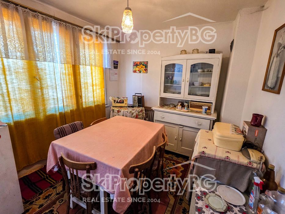 Къща с 4 спални в село Доспей, близо до Боровец!