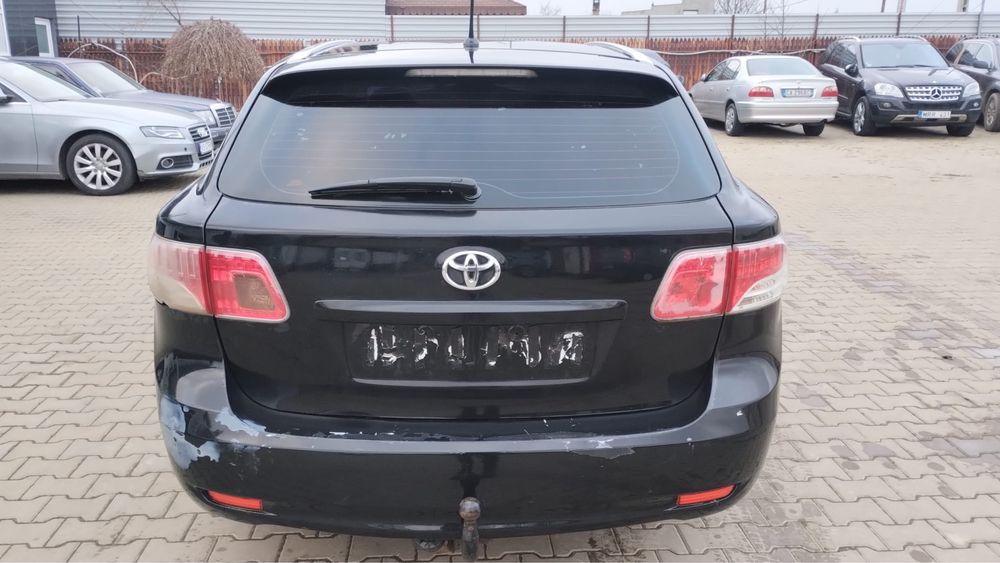 Dezmembrez Toyota Avensis T27 2.0 D4d