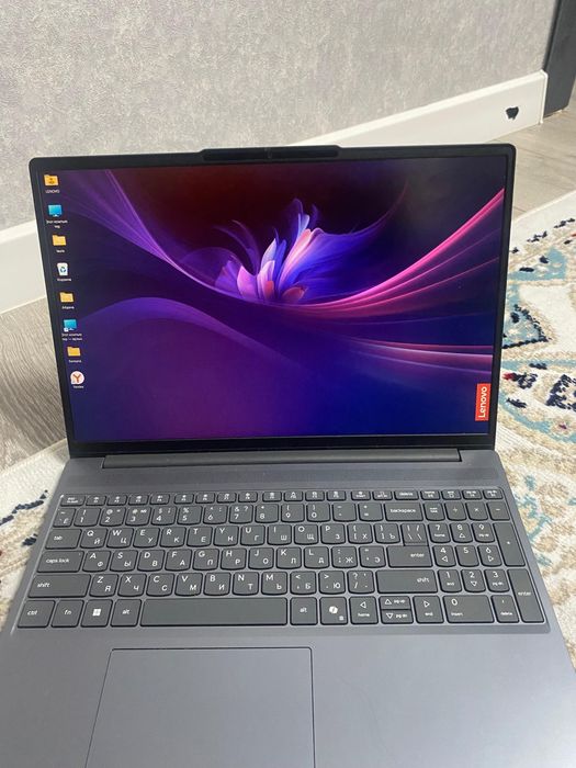 Lenovo IdeaPad Slim 3,