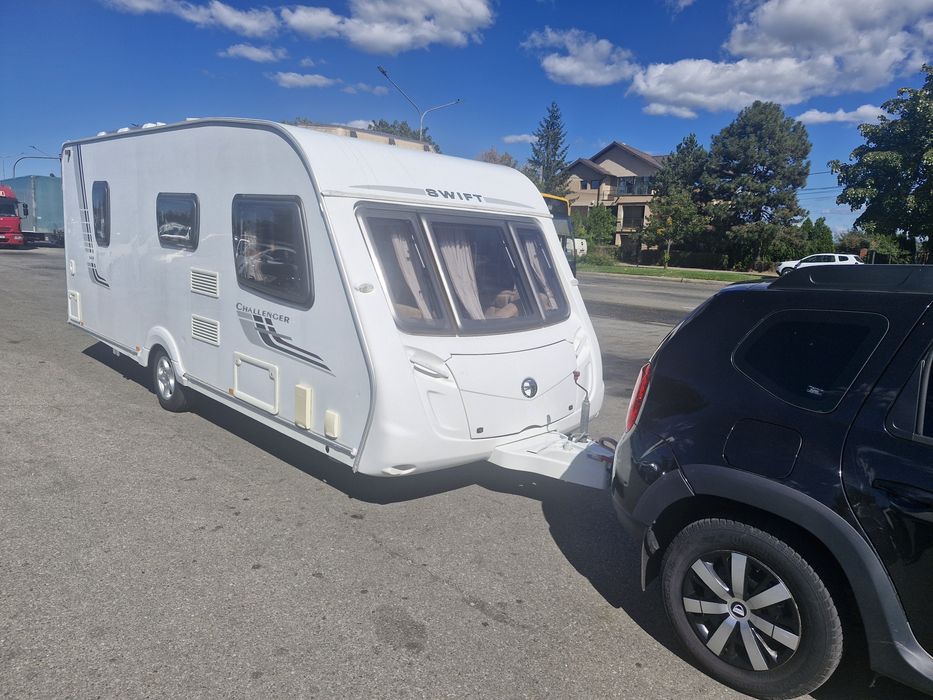 Proprietar în acte vand rulota în stare ireproșabilă  !