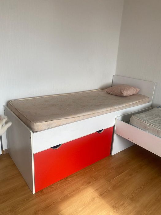 Продам срочно детскую мебель