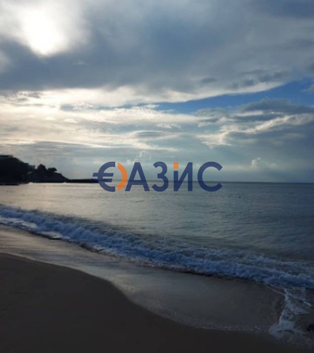 Триетажен мезонет с голяма тераса и 2 спални в „Емпериум 1“, Свети