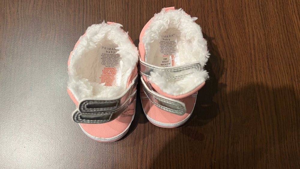 Буйки за бебе (момиче). НОВИ