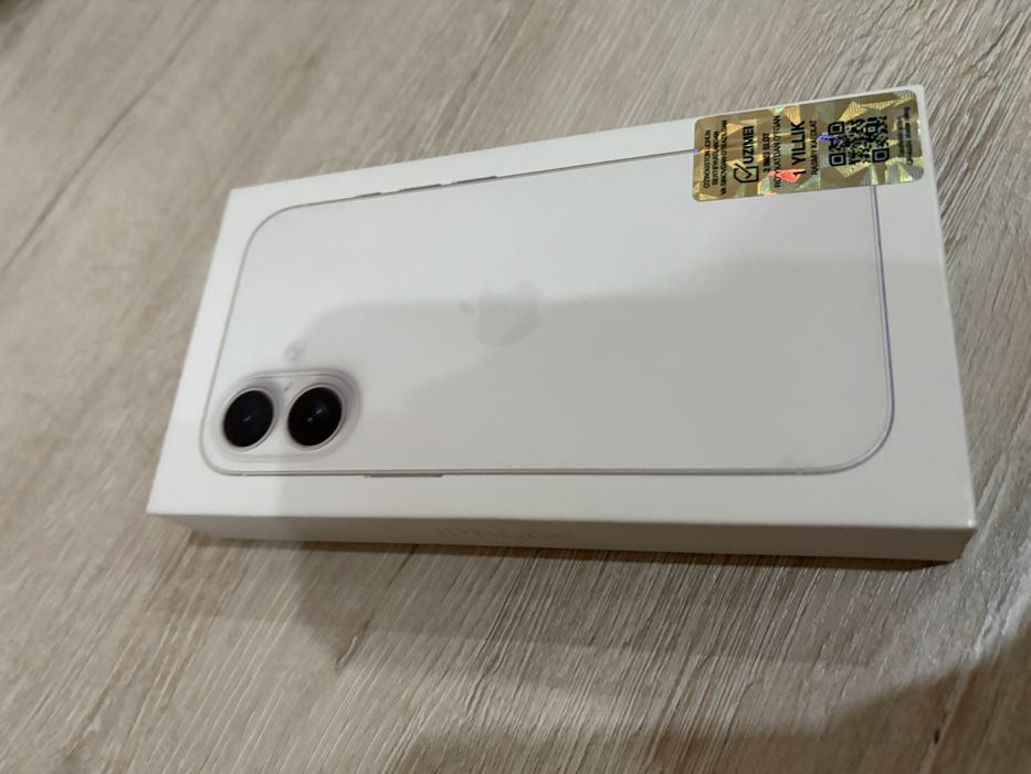 apple iphone 16 white 128