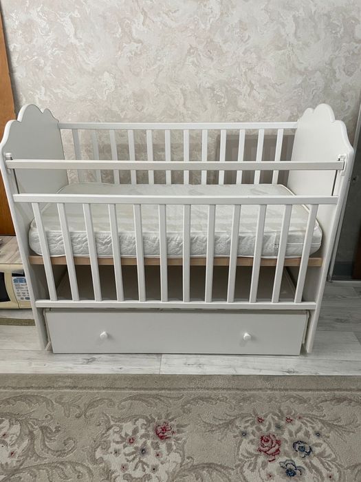 Детский манеж с выдвижным ящиком