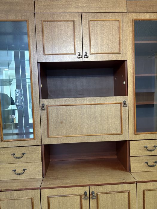 Продам сервант советский