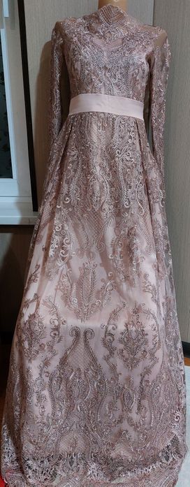 Вечернее платье.