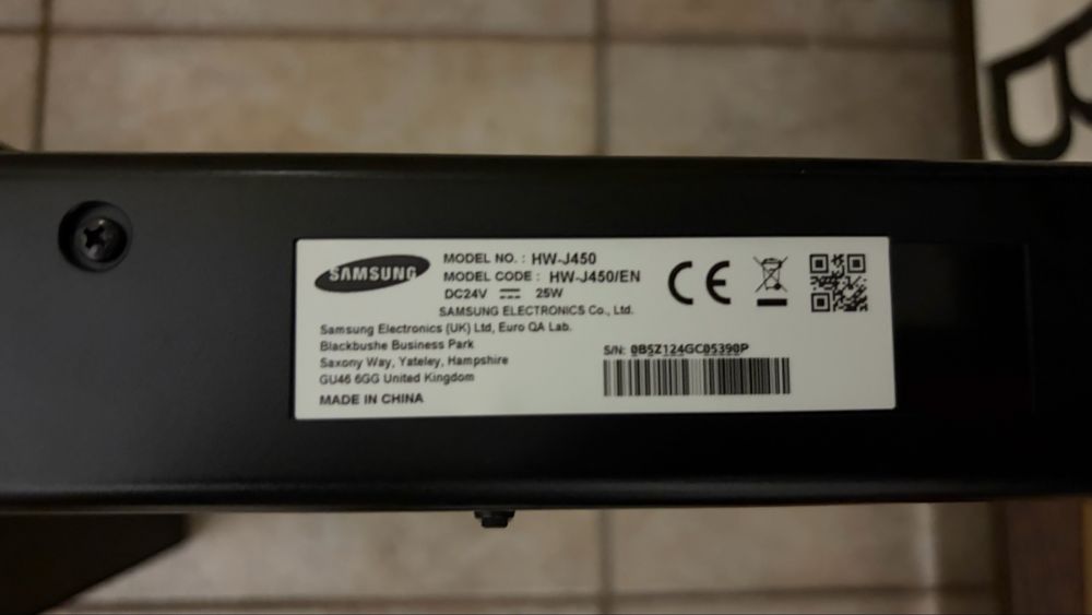 Soundbar Samsung HW-J450, 2.1 300W, Subwoofer wireless
