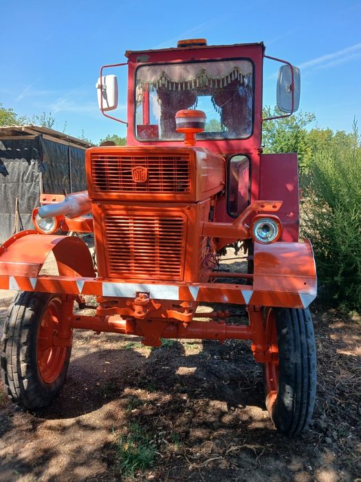 Tractor cu utilaje de vanzare