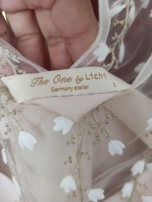Платье нарядное от Lichi, размер s