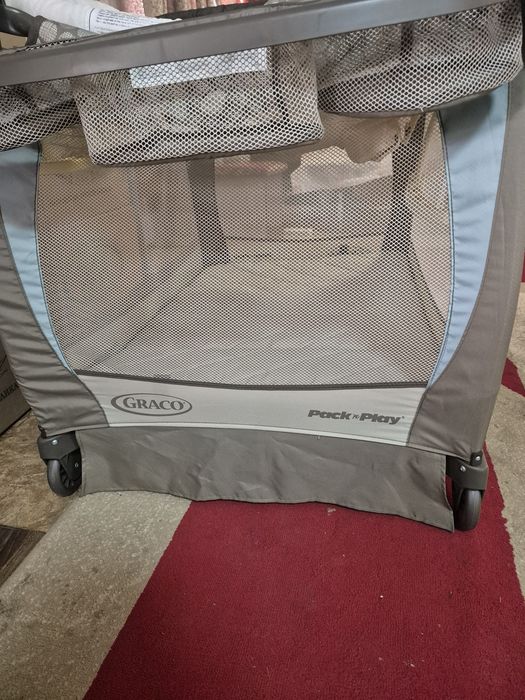 Продам манеж - кровать GRACO