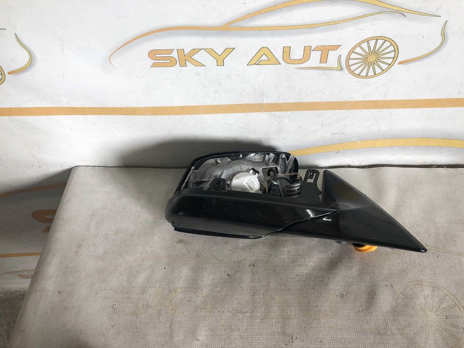 Corp oglinda dreapta Bmw seria 6 F12 dupa 2011