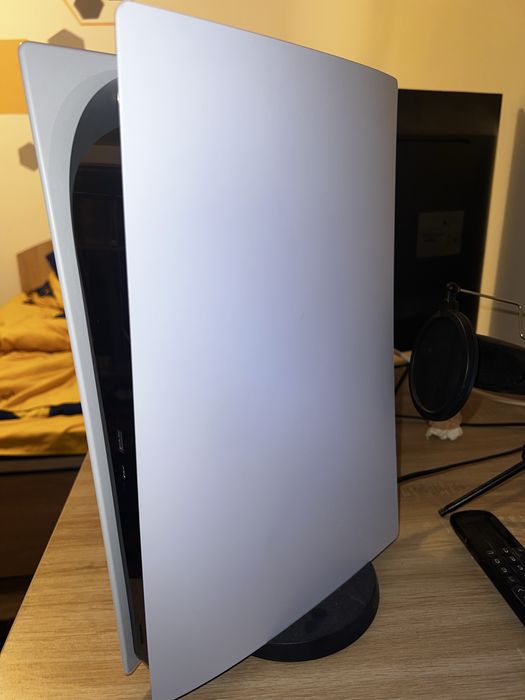 Ps5 digital 1 T cu cont