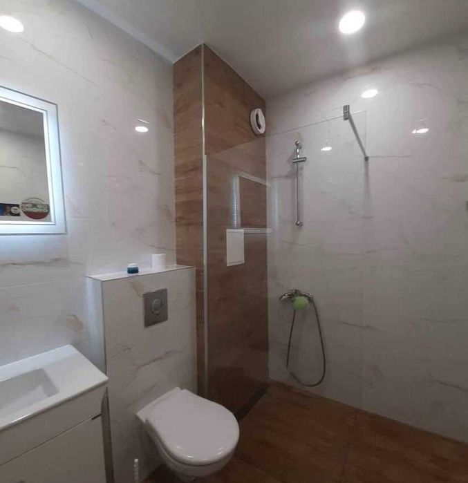 Дава се под наем Двустаен апартамент в София, Витоша - 75 кв.м за 647.19 € - Снимка #6