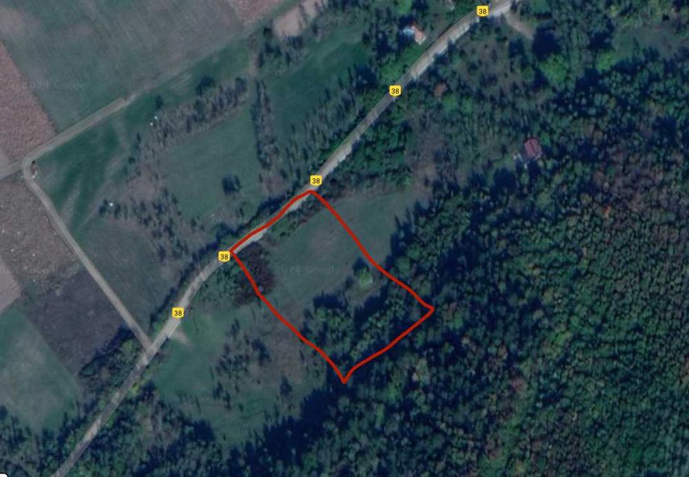 1000 mp (35 min de cluj) în Iclozel - la poalele padurii - INTRAVILAN