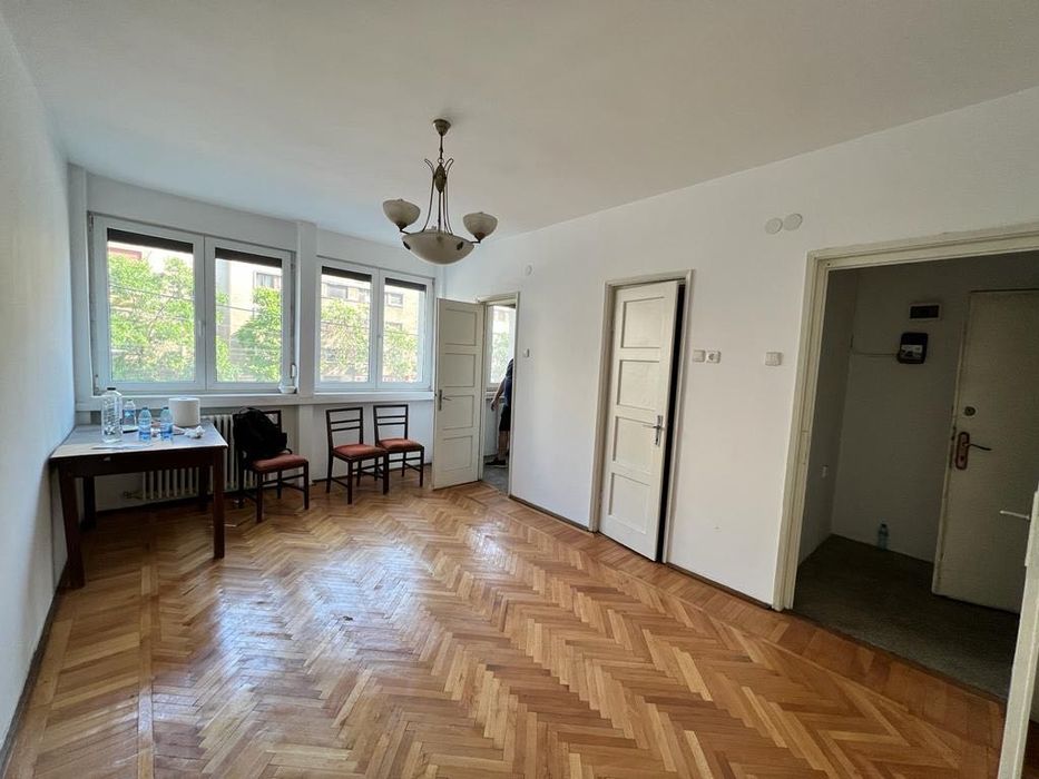 Studio - Gara de Nord - Gheorghe Duca 3 - Etaj 1 - 30 mp - Piata Garii