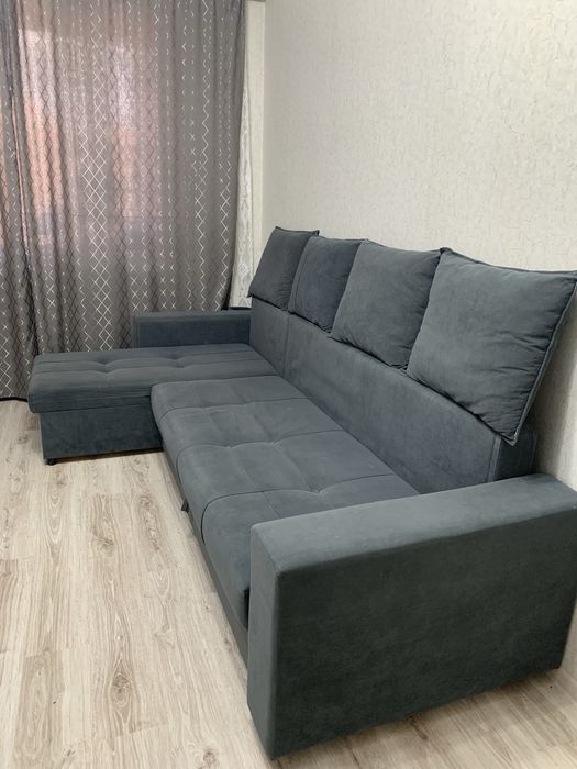Диван 3 метра, ящик для белья есть