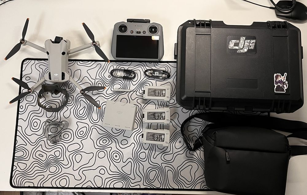 Продам дрон Dji mini 4 pro