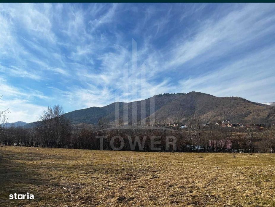 Teren intravilan 2.295 mp, deschidere 60 m – Rășinari, comision 0%