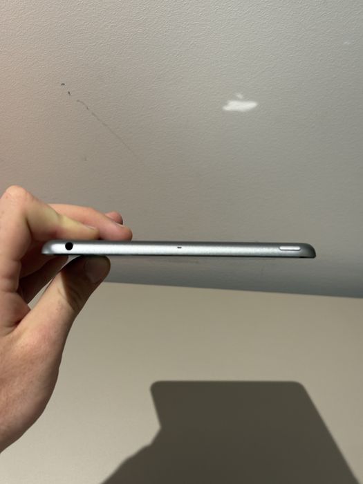 Se vinde iPad mini 2