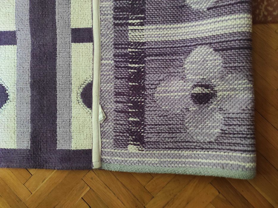 Три броя модерни килими в екрю и лилаво, 120/165 и 75/145 см