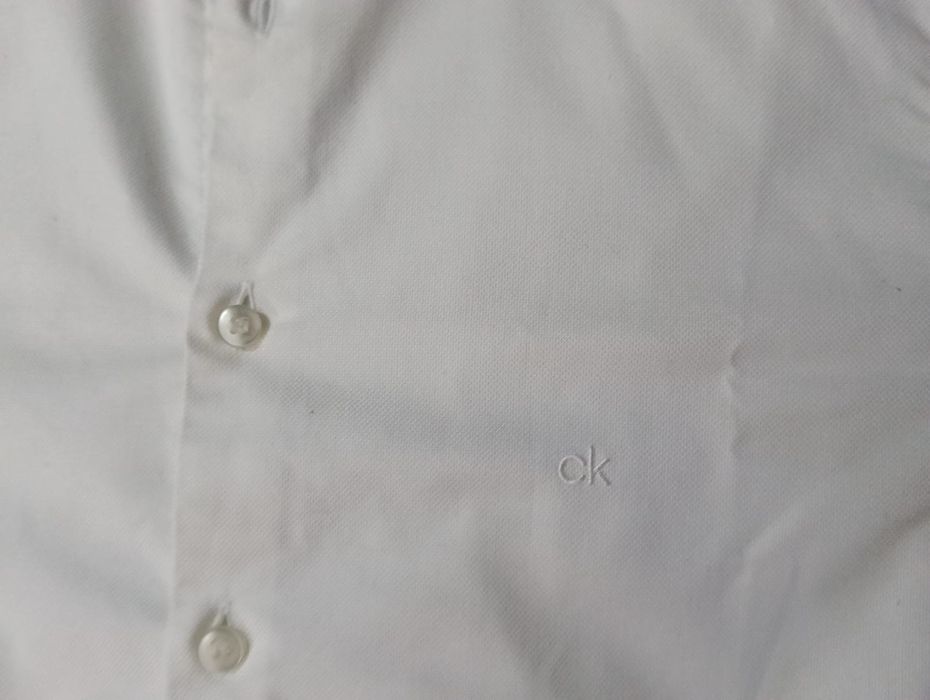 Vând  cămașă  ck