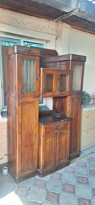 Буфет старинный антикварный с доставкой