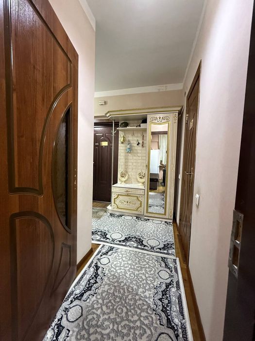 Uy sotiladi 60kv 2/4/7 lokatsiyasi zõr продается квартира 60кв 2/4/7