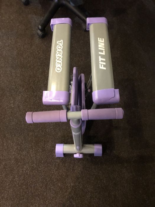 Тренажер для ног и ягодиц