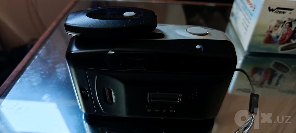 Wizen r Memo3 35 mm camera with built-in flash Red-eye reduction