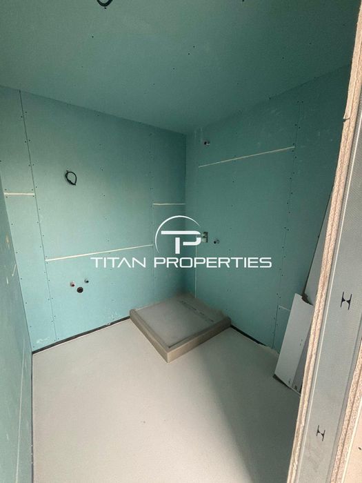 Лична Оферта! Двустаен апартамент с акт 16 в Центъра